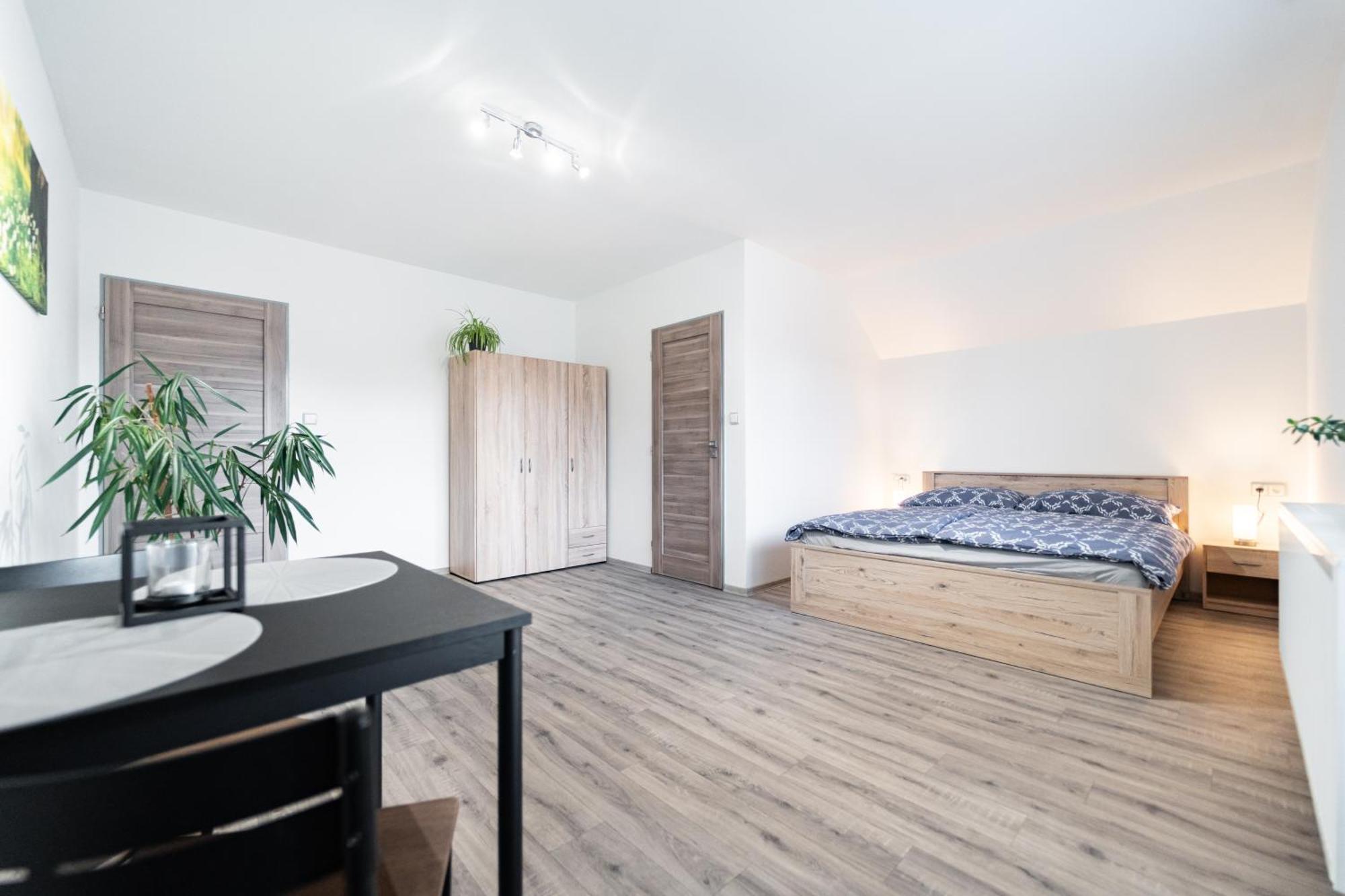Apartmany Tera Miletin Exterior photo